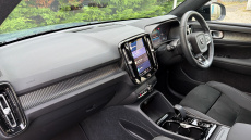 Volvo Xc40 2.0 B4P Plus Dark 5dr AWD Auto Petrol Estate